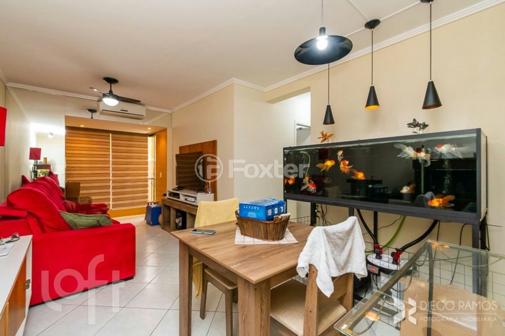 Apartamento à venda com 3 quartos, 67m² - Foto 2