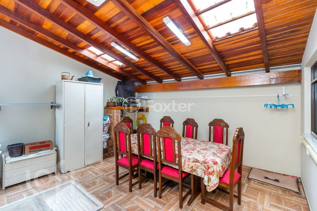 Casa à venda com 5 quartos, 235m² - Foto 36