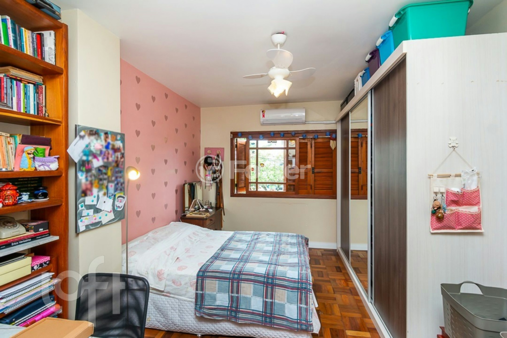 Casa à venda com 5 quartos, 235m² - Foto 11