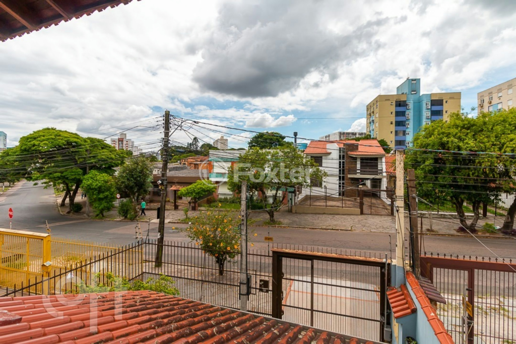 Casa à venda com 5 quartos, 235m² - Foto 27