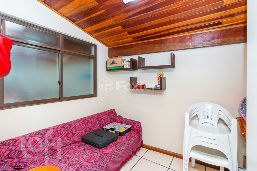 Casa à venda com 5 quartos, 235m² - Foto 32