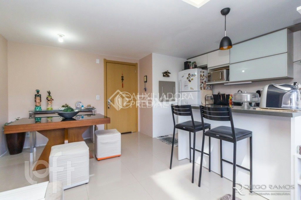 Apartamento à venda com 2 quartos, 60m² - Foto 3
