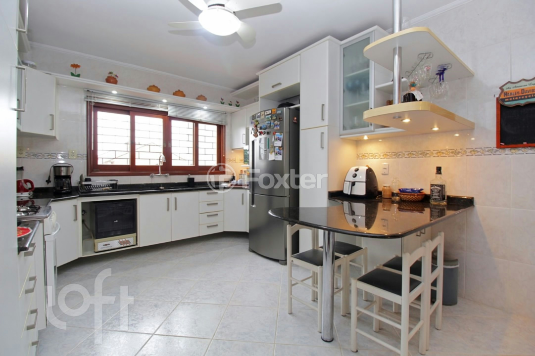 Casa à venda com 3 quartos, 274m² - Foto 8