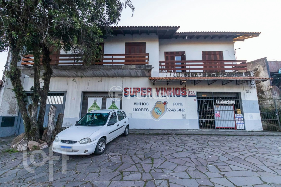 Casa à venda com 4 quartos, 350m² - Foto 1