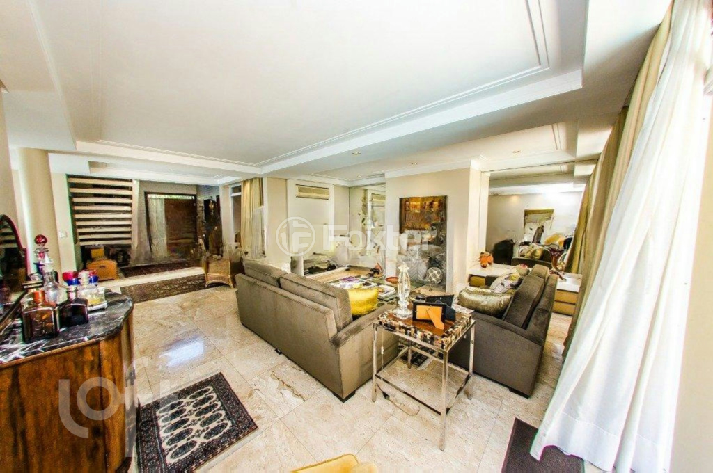 Casa à venda com 3 quartos, 308m² - Foto 4