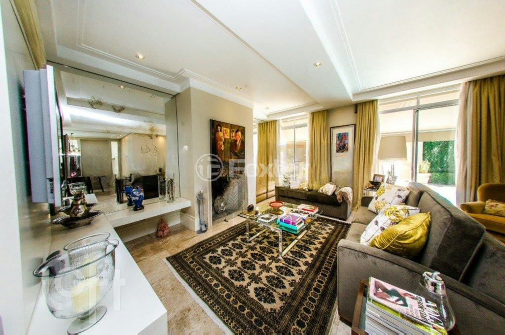 Casa à venda com 3 quartos, 308m² - Foto 1