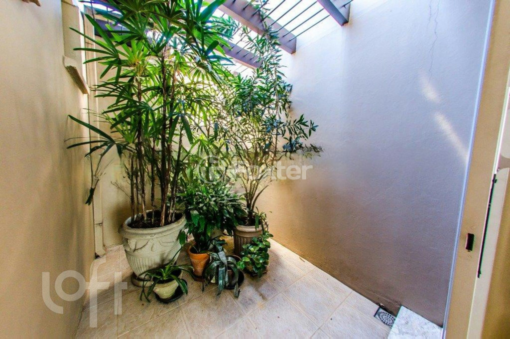 Casa à venda com 3 quartos, 308m² - Foto 6