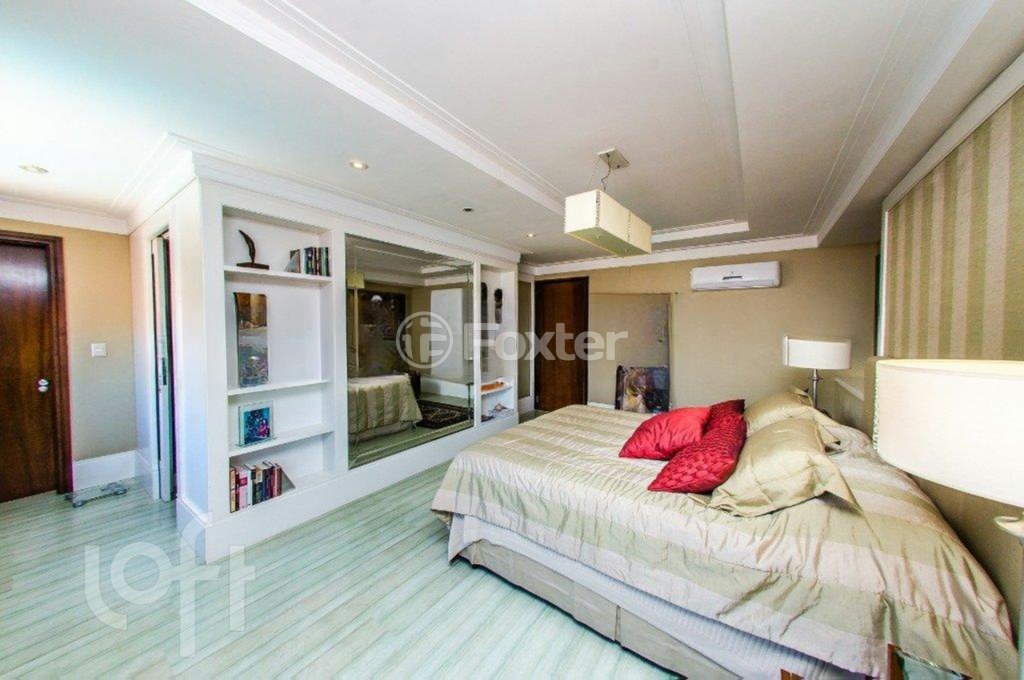 Casa à venda com 3 quartos, 308m² - Foto 24