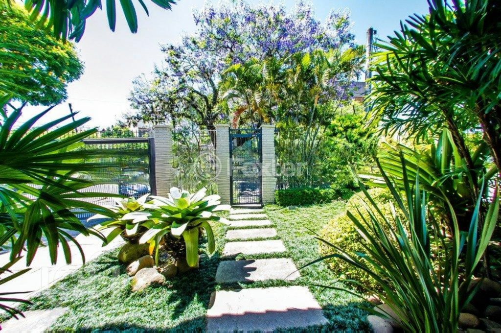 Casa à venda com 3 quartos, 308m² - Foto 32