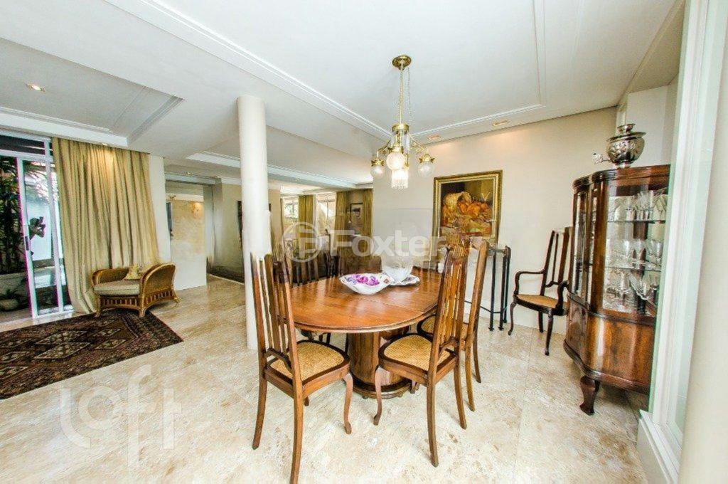 Casa à venda com 3 quartos, 308m² - Foto 9