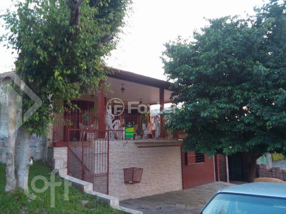 Casa à venda com 3 quartos, 250m² - Foto 1