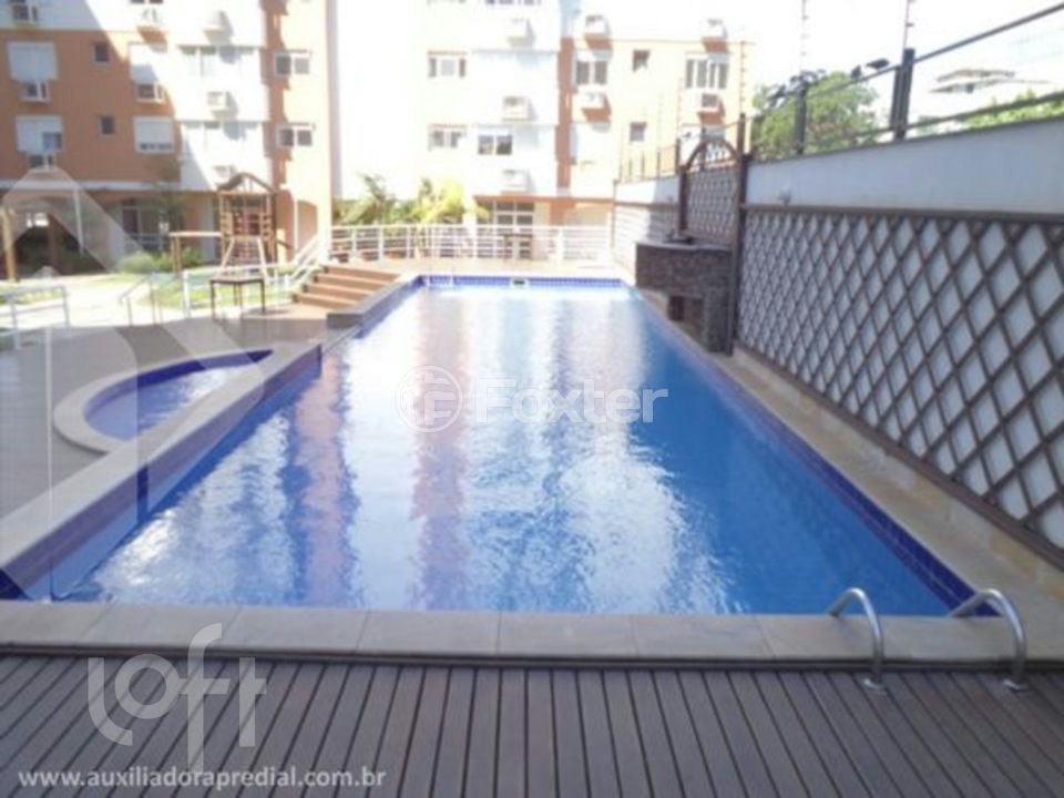 Apartamento à venda com 2 quartos, 70m² - Foto 4