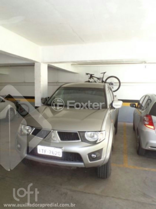 Apartamento à venda com 2 quartos, 70m² - Foto 14