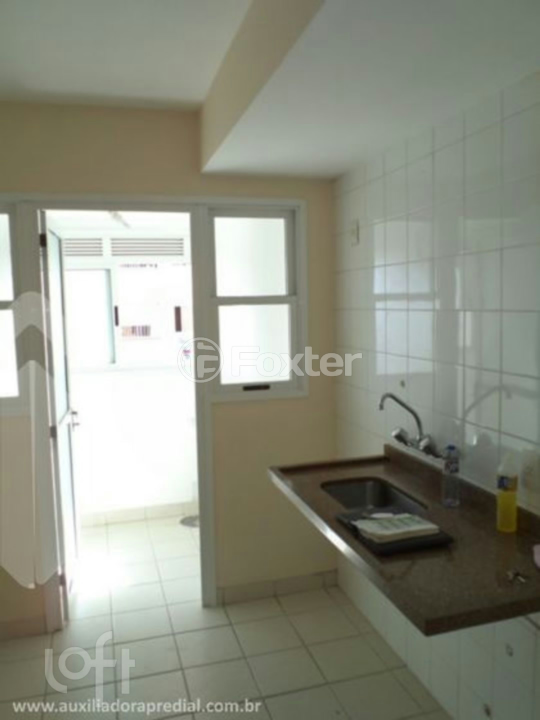 Apartamento à venda com 2 quartos, 70m² - Foto 19