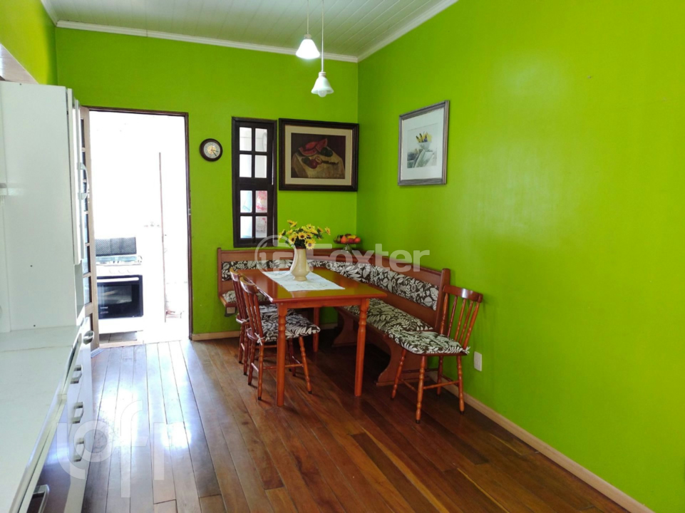 Casa à venda com 8 quartos, 284m² - Foto 3