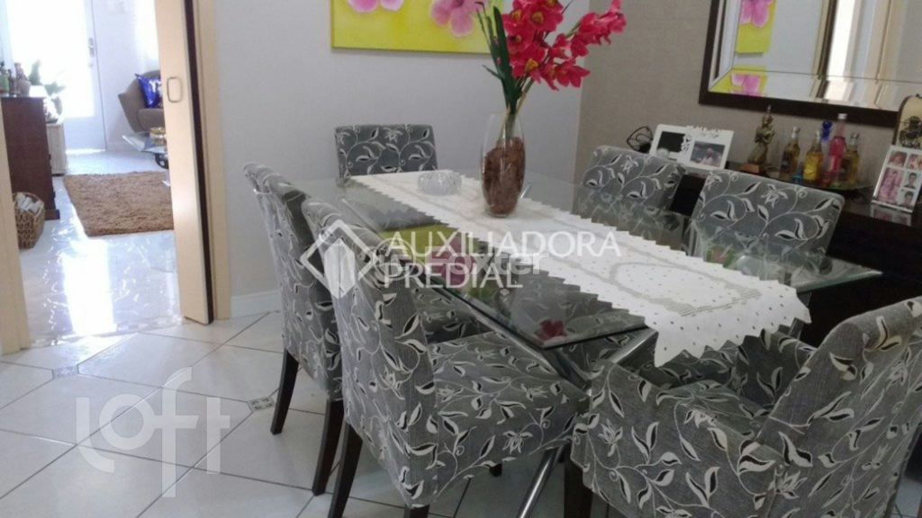 Casa à venda com 3 quartos, 115m² - Foto 4
