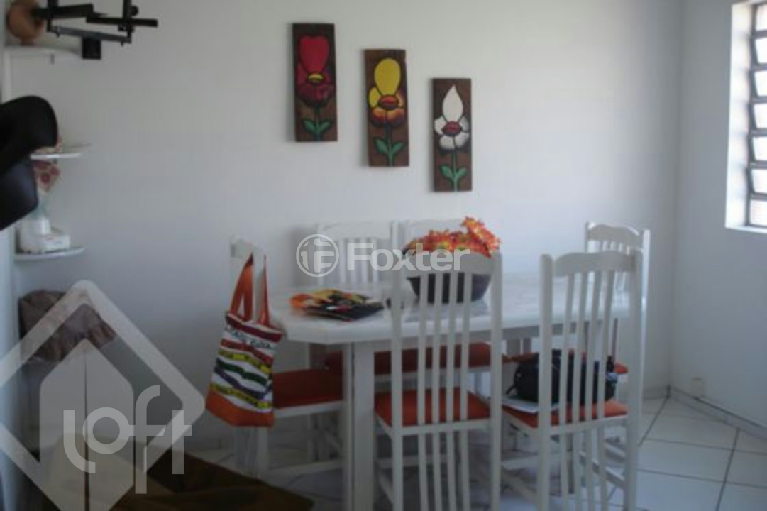 Casa à venda com 4 quartos, 222m² - Foto 3