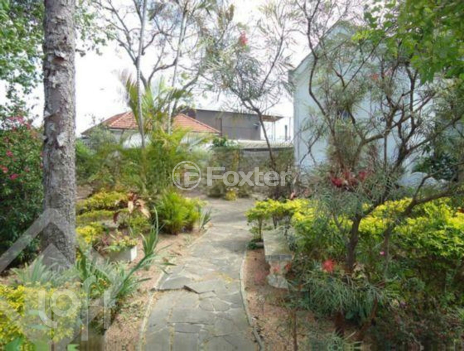 Casa à venda com 3 quartos, 170m² - Foto 2