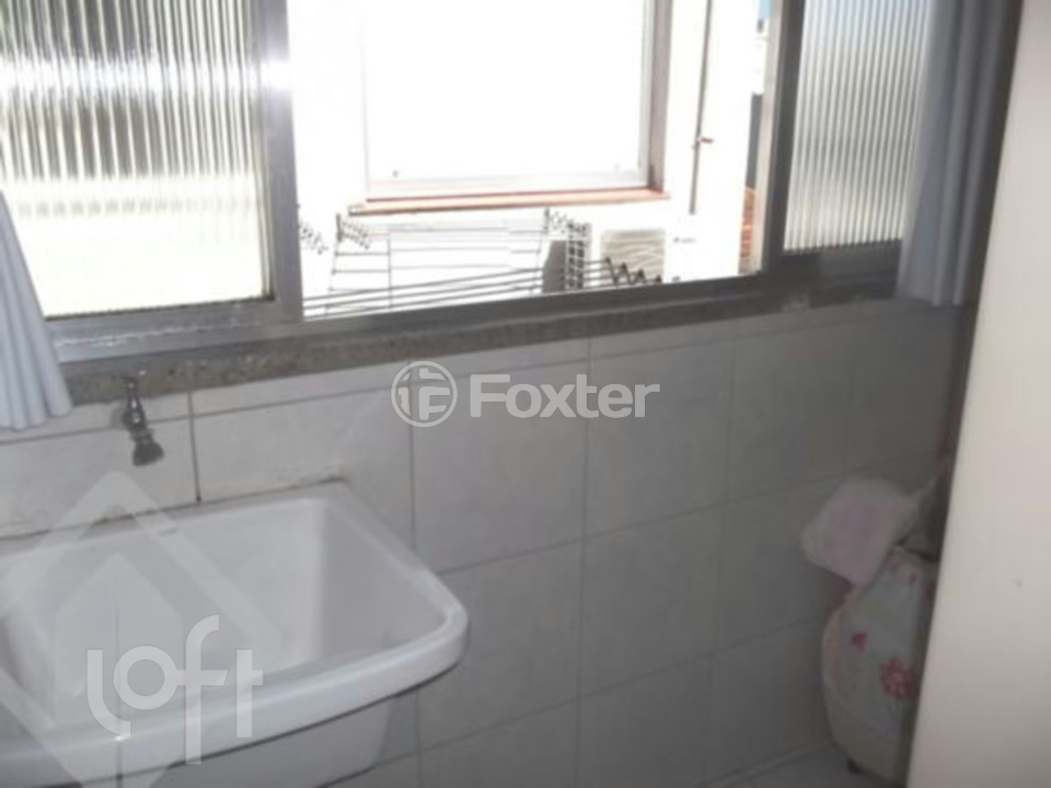 Apartamento à venda com 2 quartos, 77m² - Foto 11