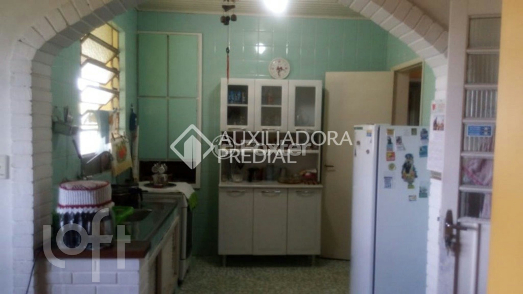Casa à venda com 2 quartos, 180m² - Foto 9