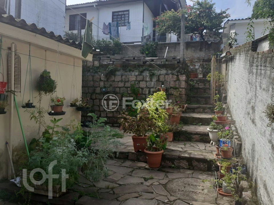 Casa à venda com 2 quartos, 200m² - Foto 3