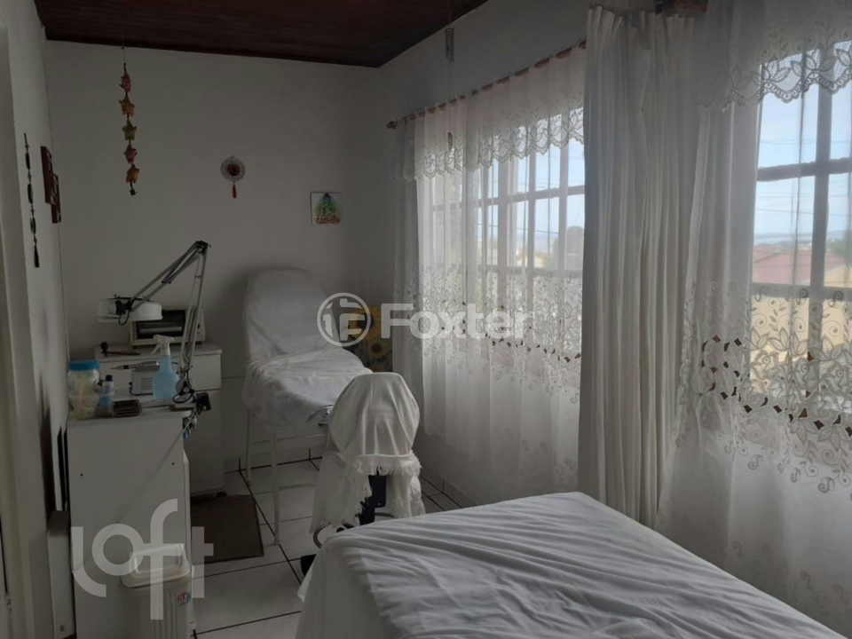 Casa à venda com 2 quartos, 200m² - Foto 5
