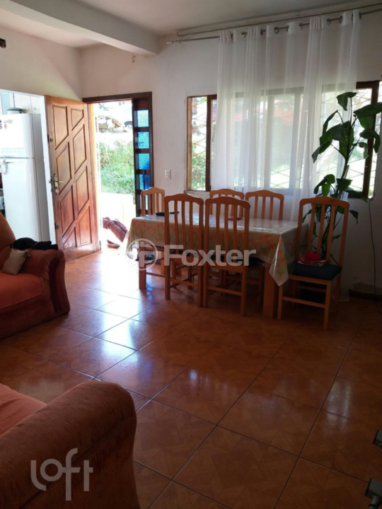Casa à venda com 4 quartos, 200m² - Foto 3