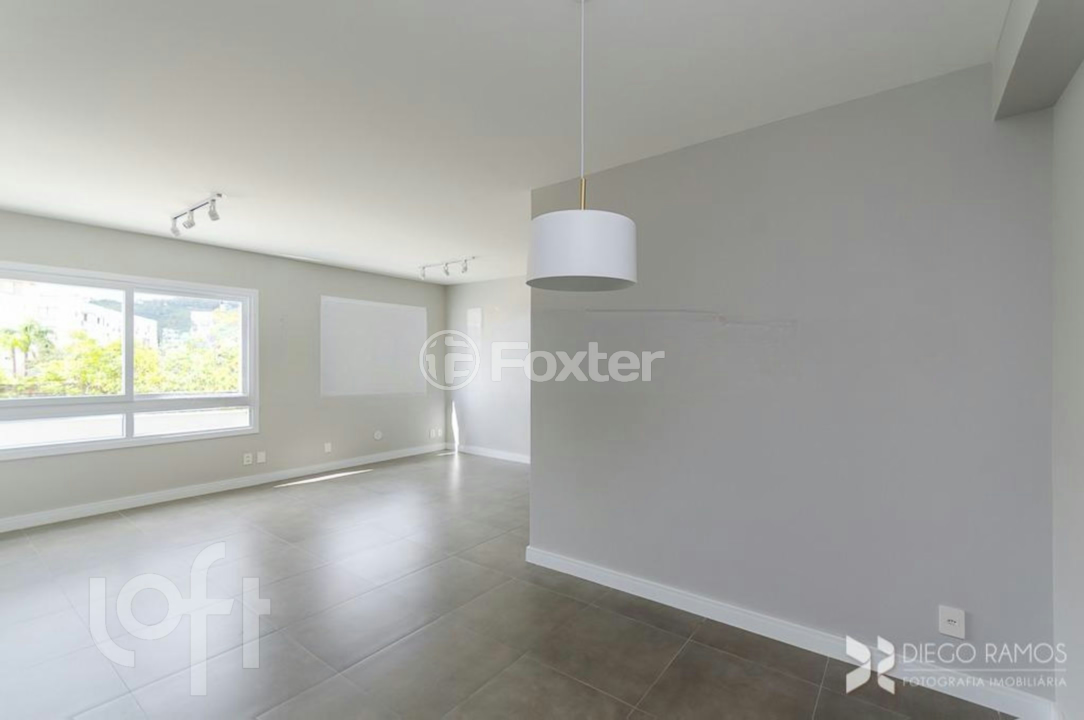Apartamento à venda com 3 quartos, 67m² - Foto 1
