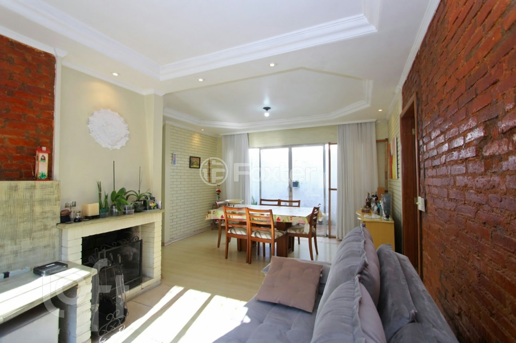 Casa à venda com 3 quartos, 440m² - Foto 1