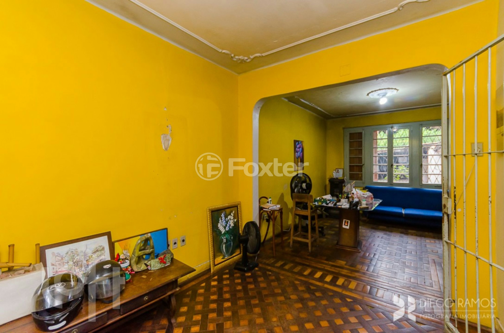 Casa à venda com 3 quartos, 200m² - Foto 1
