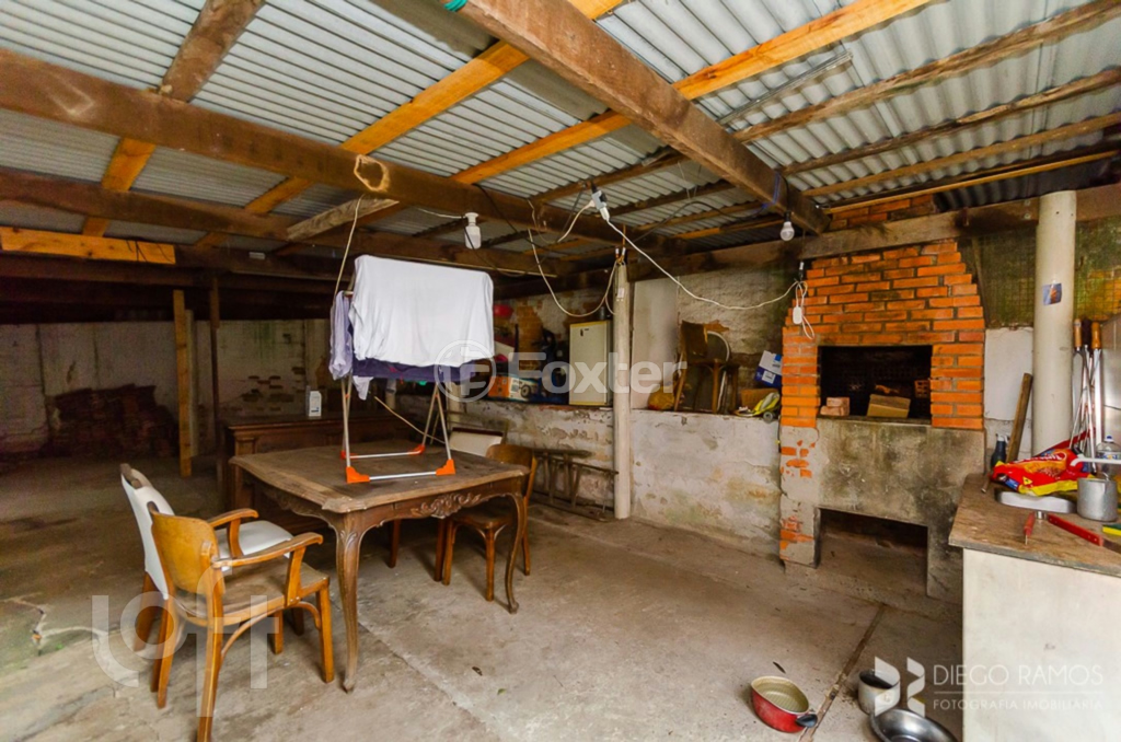 Casa à venda com 3 quartos, 200m² - Foto 17