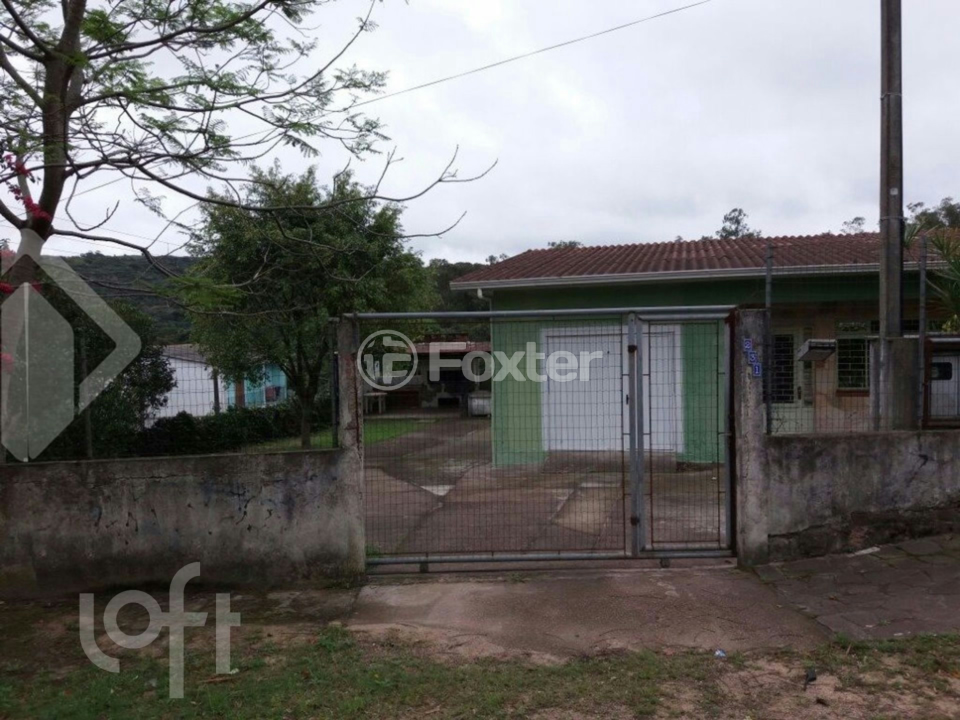Casa à venda com 2 quartos, 270m² - Foto 2