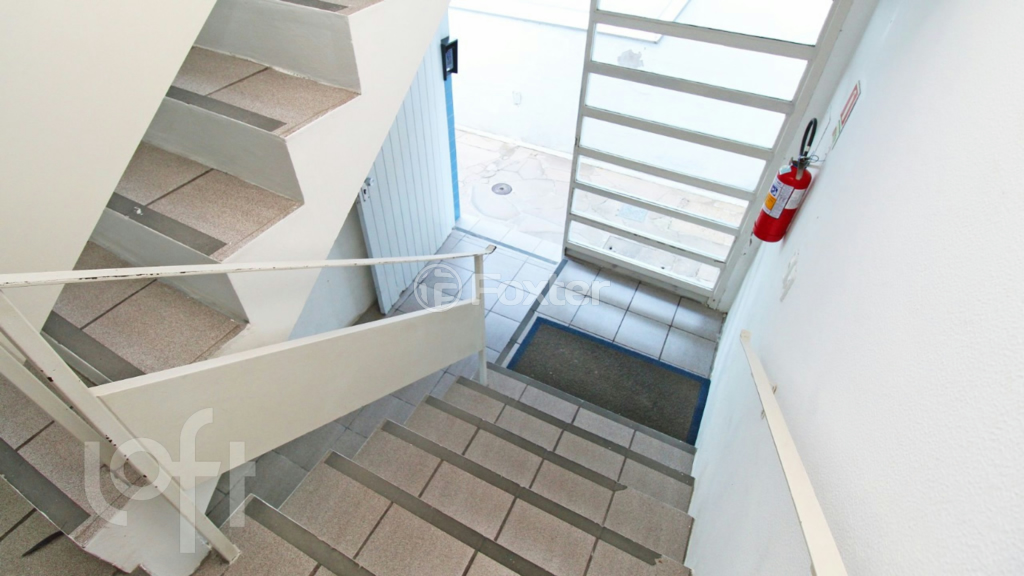 Apartamento à venda com 2 quartos, 60m² - Foto 18