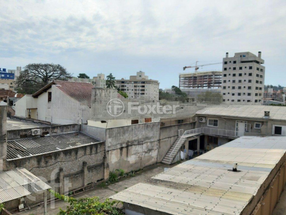 Apartamento à venda com 1 quarto, 42m² - Foto 2