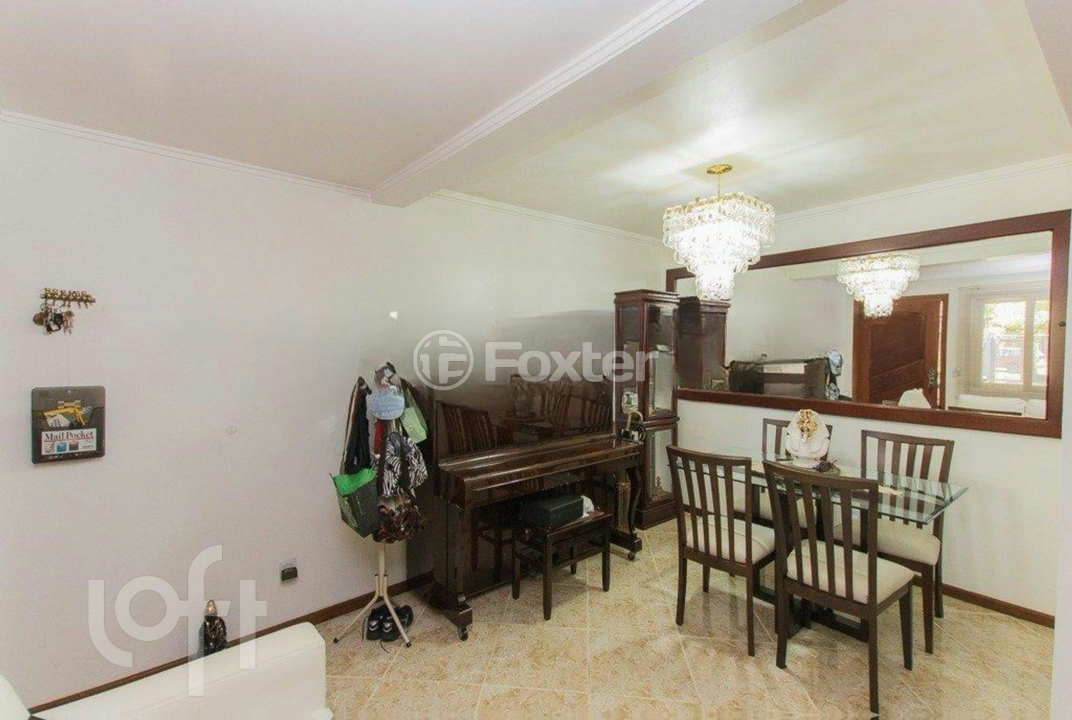 Casa à venda com 3 quartos, 177m² - Foto 4