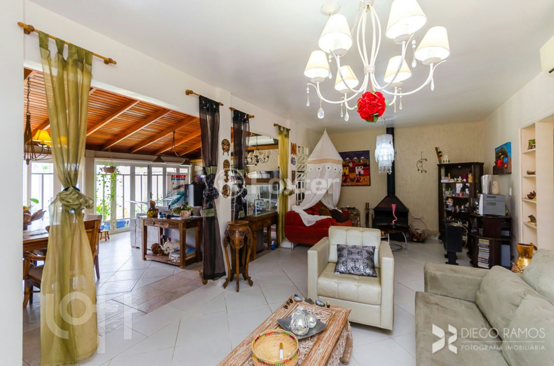 Casa à venda com 3 quartos, 219m² - Foto 6