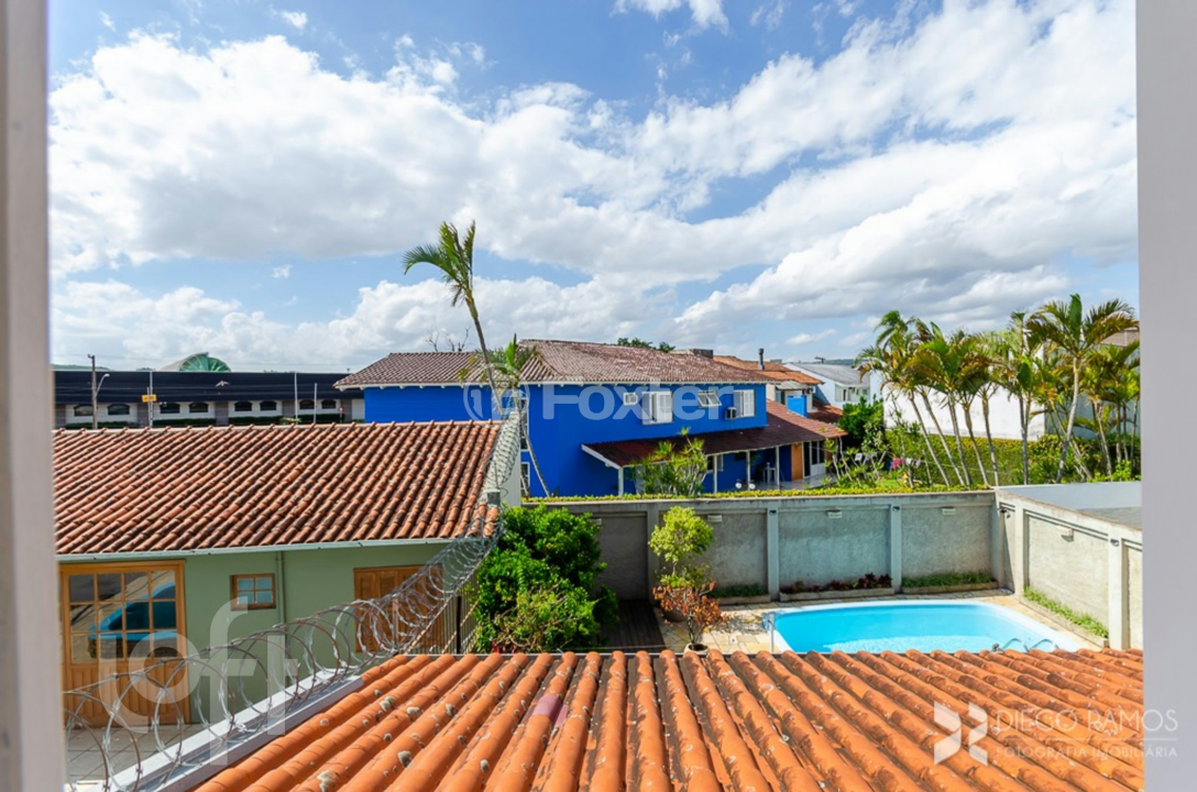 Casa à venda com 3 quartos, 219m² - Foto 41