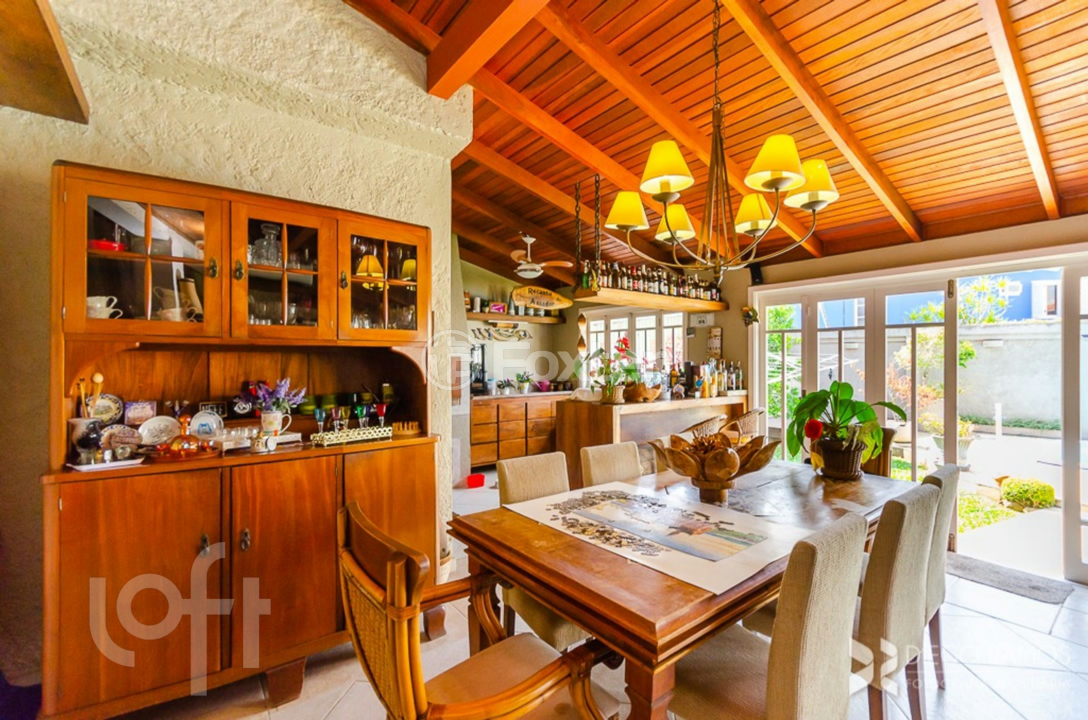Casa à venda com 3 quartos, 219m² - Foto 5