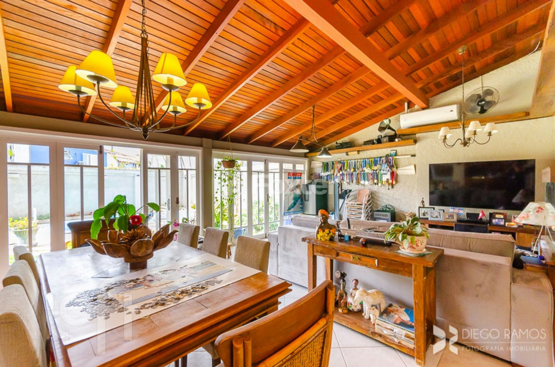 Casa à venda com 3 quartos, 219m² - Foto 54