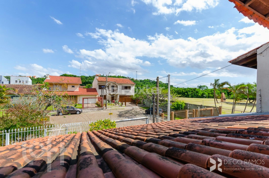 Casa à venda com 3 quartos, 219m² - Foto 40