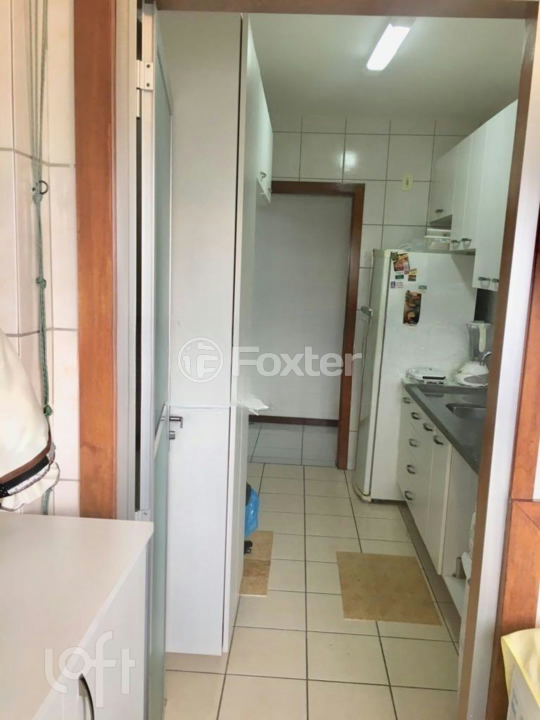 Apartamento à venda com 2 quartos, 60m² - Foto 18