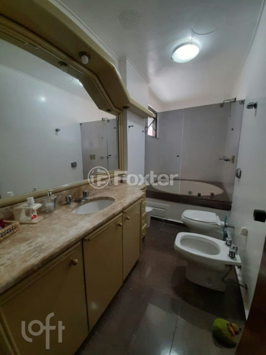 Apartamento à venda com 3 quartos, 241m² - Foto 12