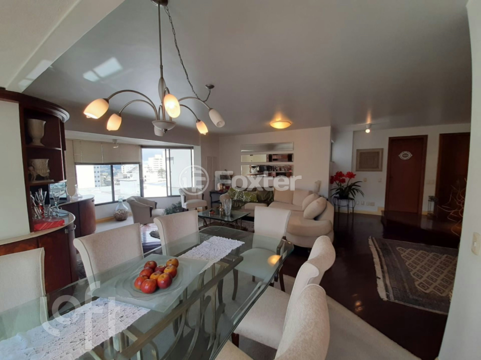 Apartamento à venda com 3 quartos, 241m² - Foto 15