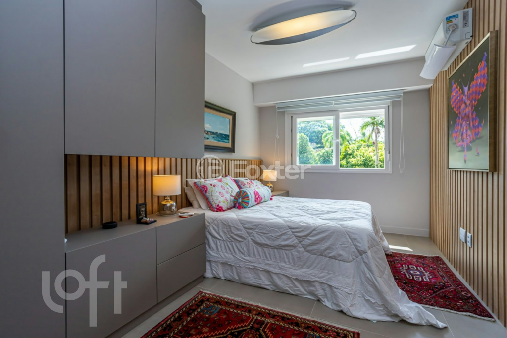 Casa de Condomínio à venda com 3 quartos, 240m² - Foto 22
