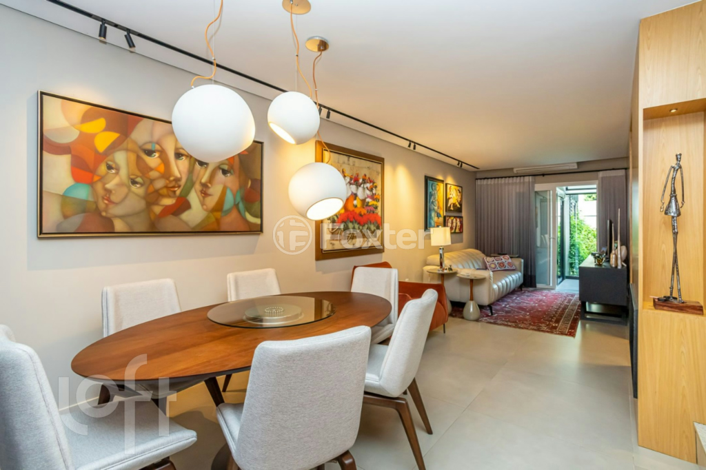 Casa de Condomínio à venda com 3 quartos, 240m² - Foto 1