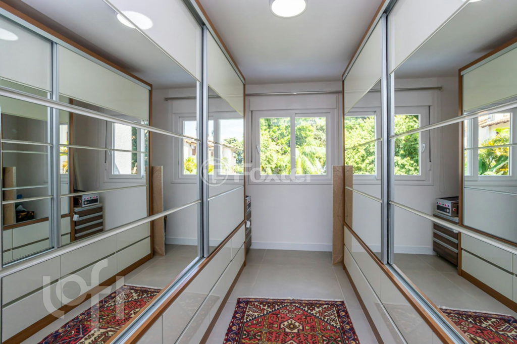 Casa de Condomínio à venda com 3 quartos, 240m² - Foto 27