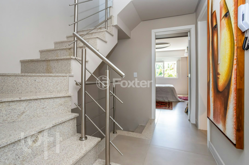 Casa de Condomínio à venda com 3 quartos, 240m² - Foto 29