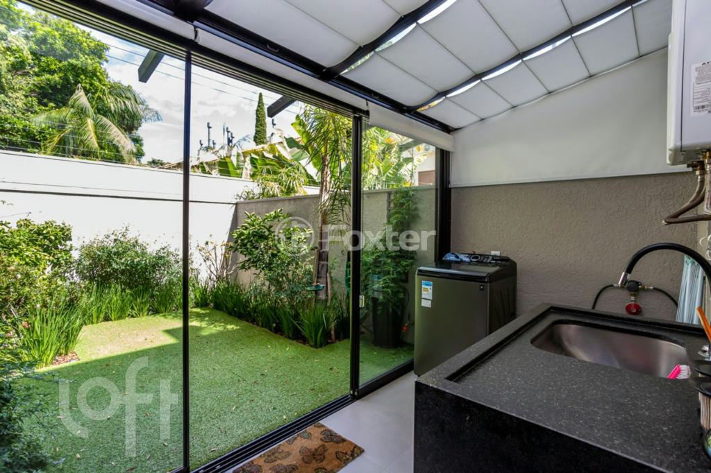 Casa de Condomínio à venda com 3 quartos, 240m² - Foto 15