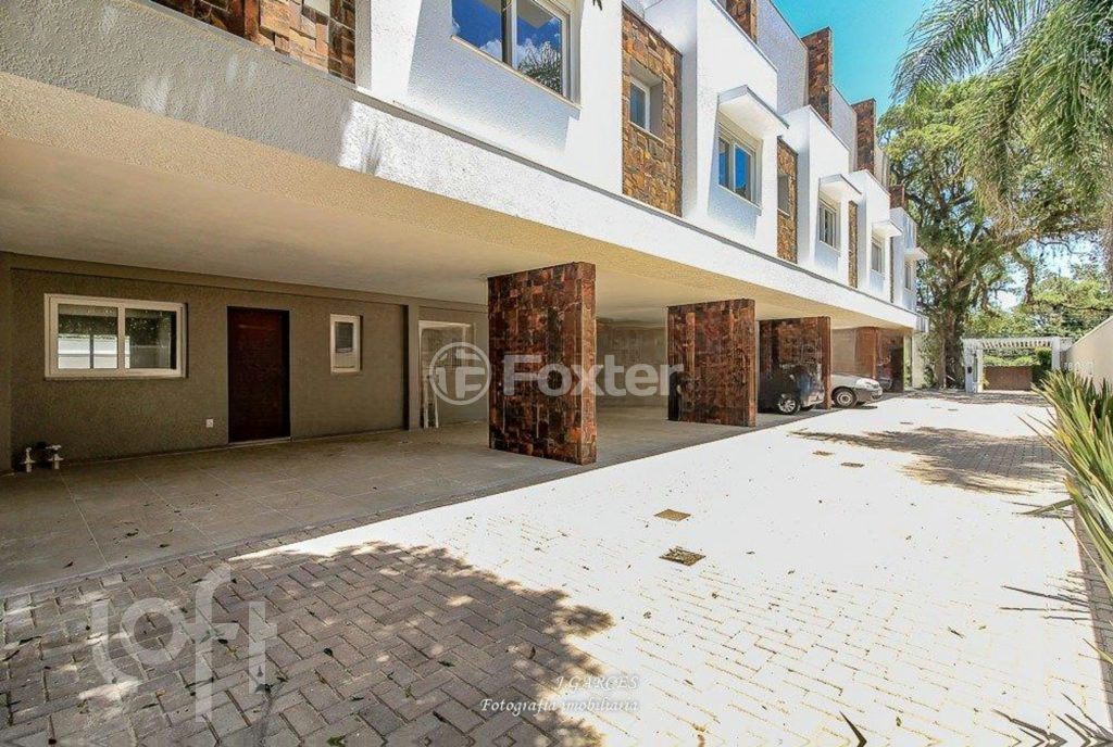 Casa de Condomínio à venda com 3 quartos, 240m² - Foto 47