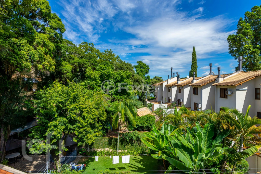 Casa de Condomínio à venda com 3 quartos, 240m² - Foto 44